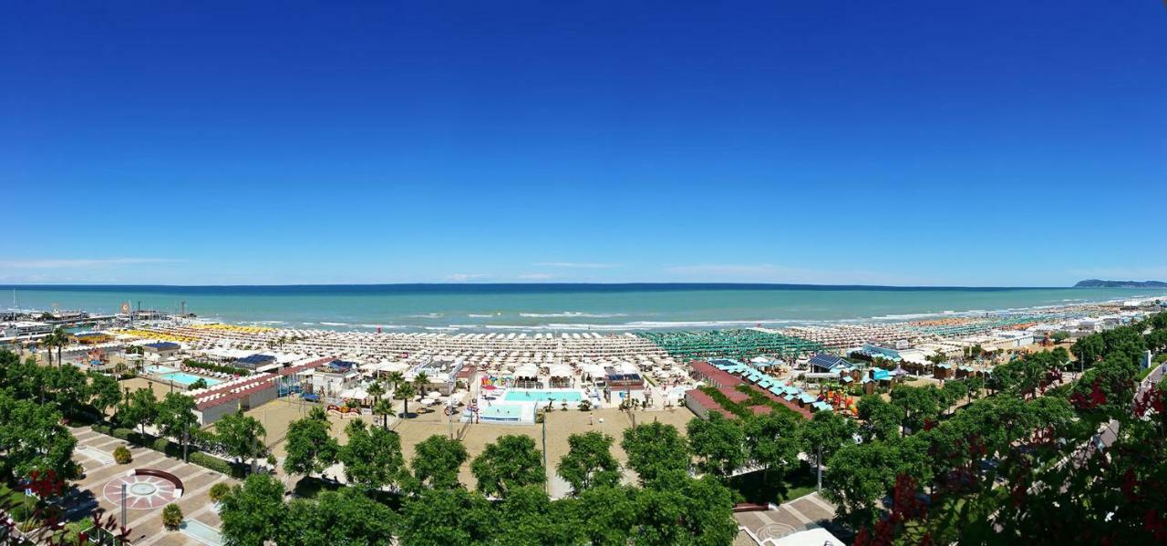 Residence Riccione Beach Apartments Exterior foto